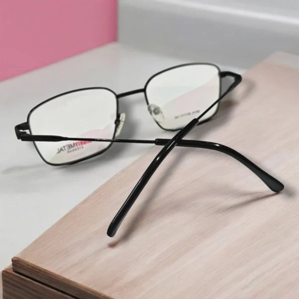 Mighty Metal High Quality Blue Cut Square Shaped Spectacles For Unisex –  Black Color