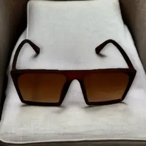 Girlish Rectangular Oversized Brown Framed Sunglasses