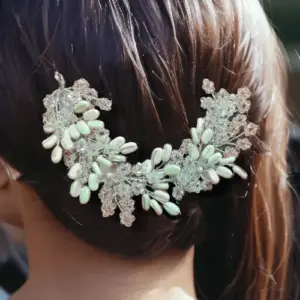 Stylish Artificial Crystal Stone & Flower Hair Accessory For Women White