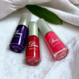Set Of 3 Glossy Touch Done Nail Paint