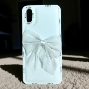 Vivo Y90 Girlish Back Cover