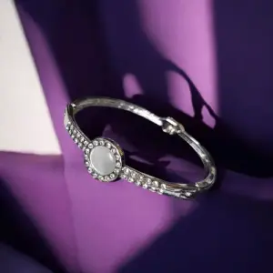 Moonlit Halo Silver Kada/Bracelet