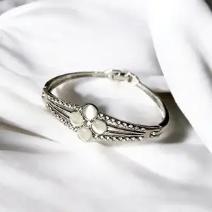 Elegant Floral Glow Silver Bracelet